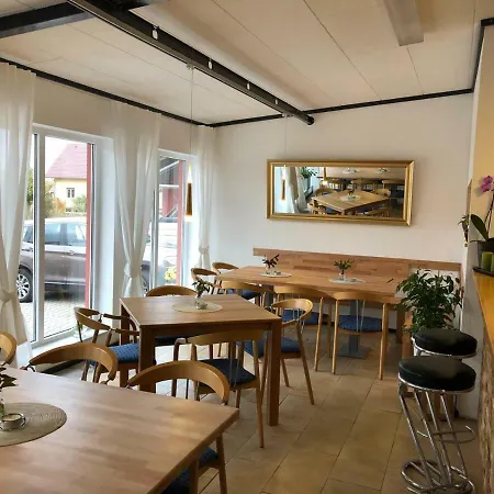 Schloss-garten * Kapellen-Drusweiler